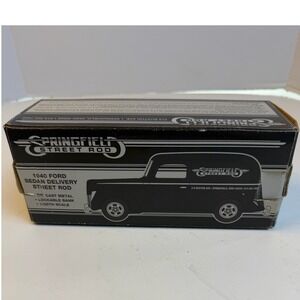 Springfield Street Rod '40 Ford Sedan  Diecast Bank 1/25 Liberty Classics